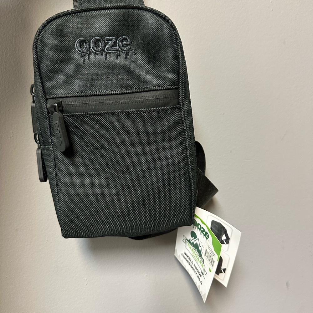 Ooze crossbody bag